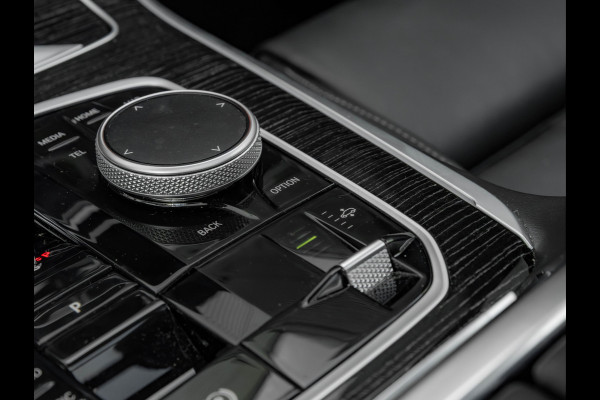 BMW X5 xDrive50e - M-Sport - M-zetels - Pano - Trekhaak - Driving Ass Prof