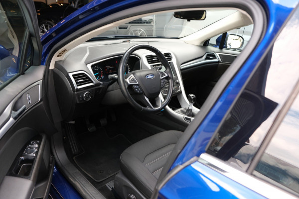 Ford Mondeo Wagon 1.5 Titanium |PANORAMADAK| 117dkm! Navigatie/ALL-Season Banden/Stoelverwarming