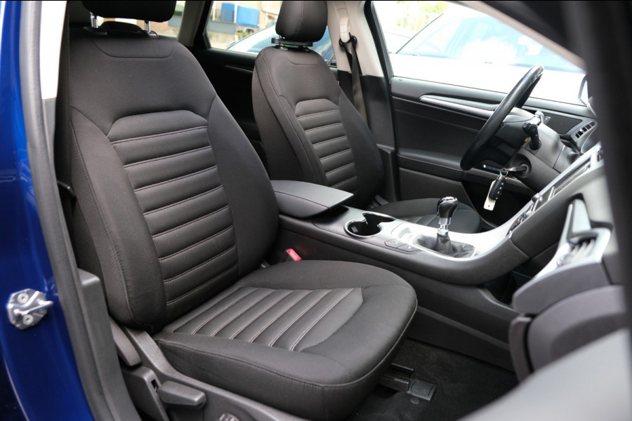 Ford Mondeo Wagon 1.5 Titanium |PANORAMADAK| 117dkm! Navigatie/ALL-Season Banden/Stoelverwarming
