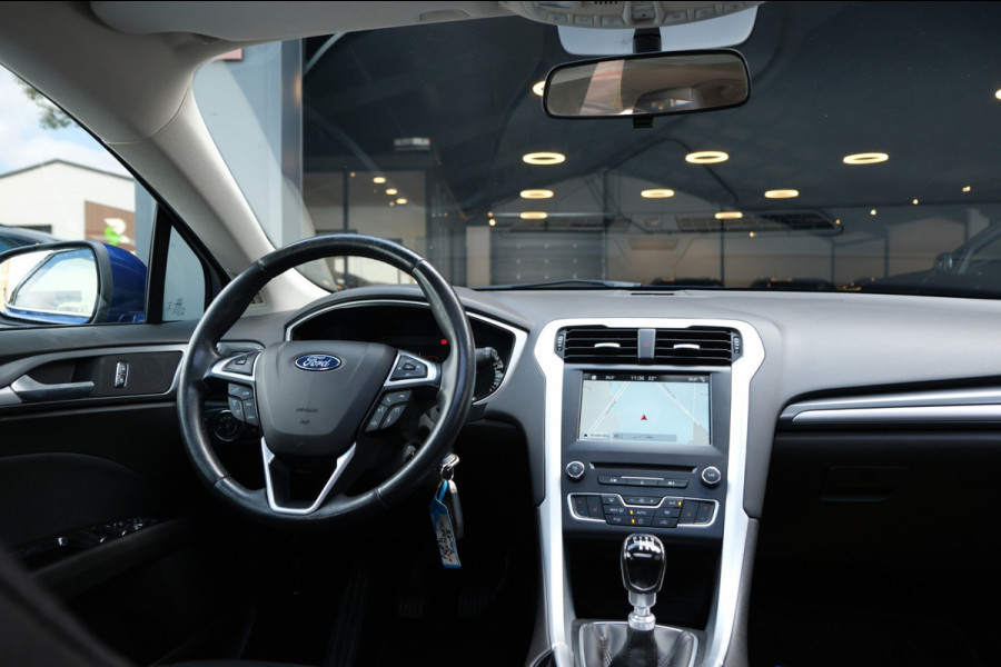 Ford Mondeo Wagon 1.5 Titanium |PANORAMADAK| 117dkm! Navigatie/ALL-Season Banden/Stoelverwarming