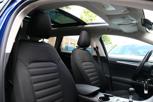 Ford Mondeo Wagon 1.5 Titanium |PANORAMADAK| 117dkm! Navigatie/ALL-Season Banden/Stoelverwarming