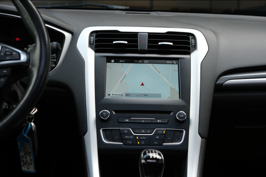 Ford Mondeo Wagon 1.5 Titanium |PANORAMADAK| 117dkm! Navigatie/ALL-Season Banden/Stoelverwarming