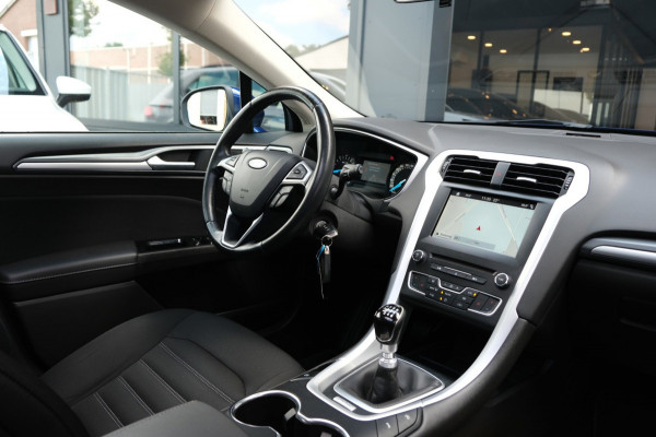 Ford Mondeo Wagon 1.5 Titanium |PANORAMADAK| 117dkm! Navigatie/ALL-Season Banden/Stoelverwarming