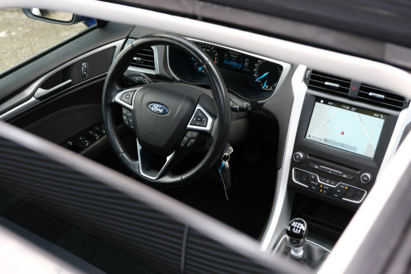 Ford Mondeo Wagon 1.5 Titanium |PANORAMADAK| 117dkm! Navigatie/ALL-Season Banden/Stoelverwarming