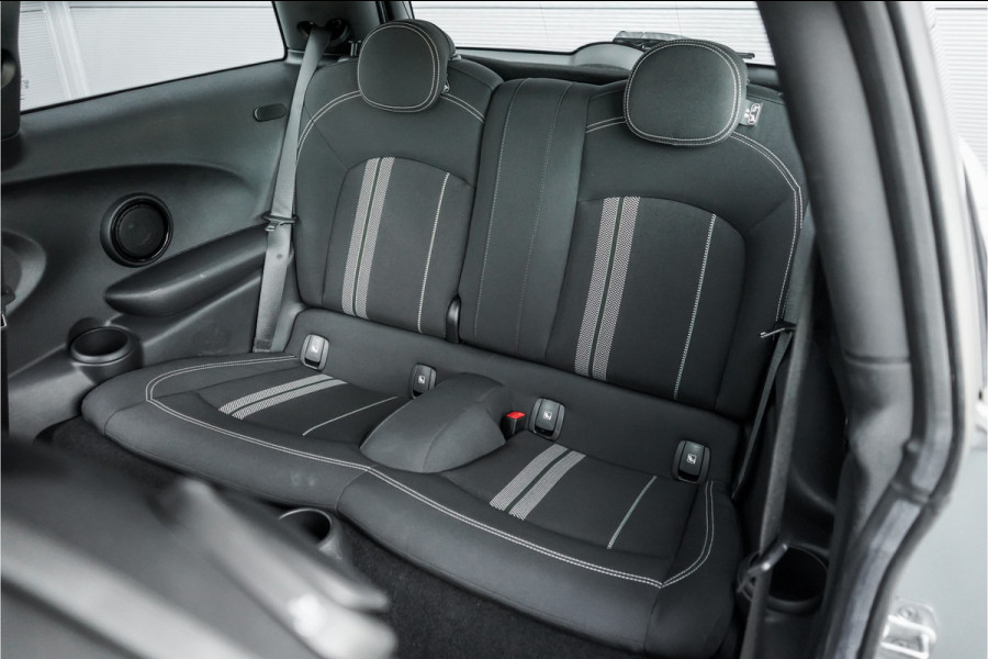 MINI 3-deurs 1.5 Cooper John Cooper Works CarPlay 37.000 KM