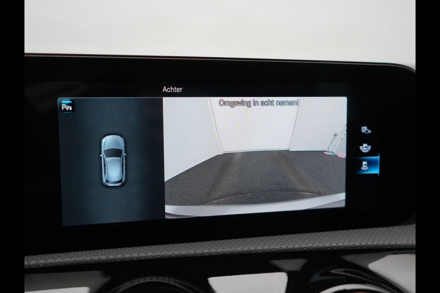 Mercedes-Benz A-Klasse 250 e Progressive PHEV 218pk Dealer O.H. | Camera | Lederen Sportstoelen Ventilatie & Verwarmd | Burmester Audio | Blis | Sfeerverlichting | Apple Carplay | LED Koplampen | Cruise Control | Navigatie | DAB | 19"L.M | Plug In Hybrid