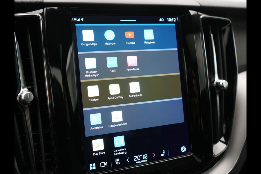 Volvo XC60 T6 AWD R-Design PHEV 340pk Dealer O.H. | Panodak | Adaptive Cruise | Head Up | 360 Camera | Harman / Kardon | Lederen Sportstoelen Memory & Verwarmd | Stuur Verwarmd | Google Assistent | Keyless | Apple Carplay | Navigatie | DAB | Plug In Hybrid |