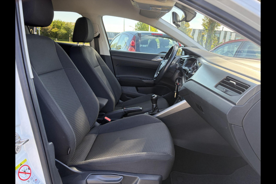 Volkswagen Polo 1.0 MPI Comfortline ✓2e Eigenaar✓Camera✓Carplay✓Clima✓Cruise✓Zeer Zuinig✓Weinig km✓N.A.P✓Apk tot 02-2027
