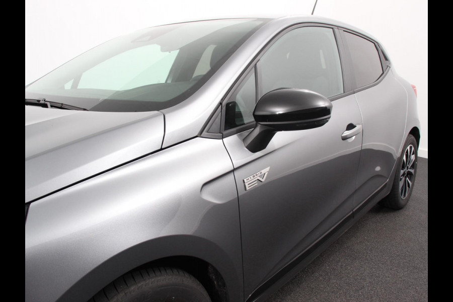 Mitsubishi Colt 1.6 HEV Automaat Intense Apple Carplay/Android Auto Camera Climate Control Cruise Control Lichtmetalen velgen Digitale Cockpit