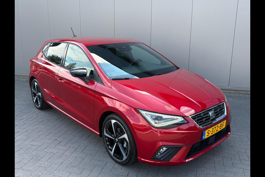 Seat Ibiza 95PK EcoTSI FR Business Intense Navigatie/Camera/Stoelverwarming/Full-LED