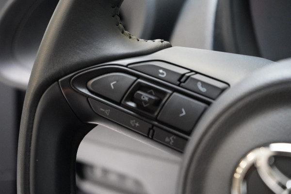 Toyota Aygo X 1.0 VVT-i MT Play | Achteruitrijcamera | Carplay | Airconditioning | Cruise control