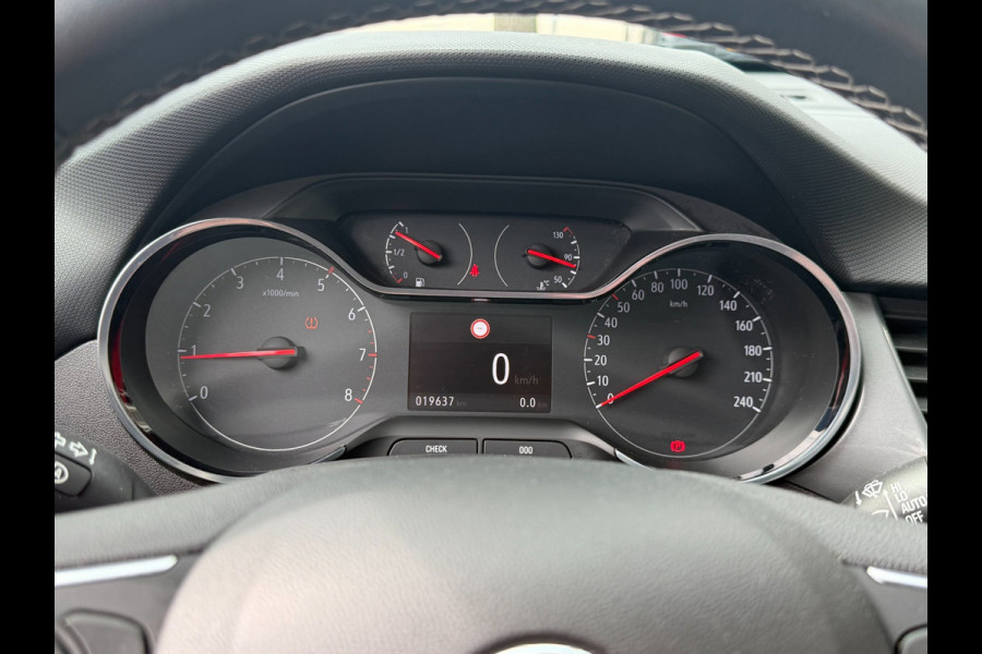 Opel Crossland 1.2 Turbo Elegance 19.000KM - Navigatie / Apple CarPlay I Airco I LED I Comfort I Sport velgen I Dealer onderhouden