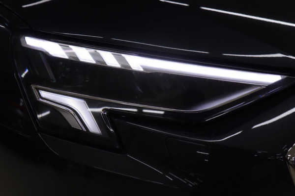 Audi A3 Sportback 30 TFSI Business edition NAP /CARPLAY/ACC/LANEASSIST/REMASSIST/SFEERVER/VOL