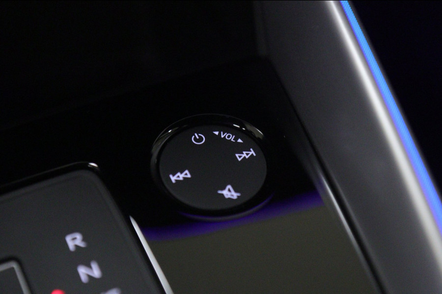 Audi A3 Sportback 30 TFSI Business edition NAP /CARPLAY/ACC/LANEASSIST/REMASSIST/SFEERVER/VOL
