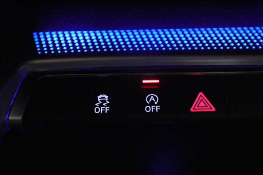 Audi A3 Sportback 30 TFSI Business edition NAP /CARPLAY/ACC/LANEASSIST/REMASSIST/SFEERVER/VOL