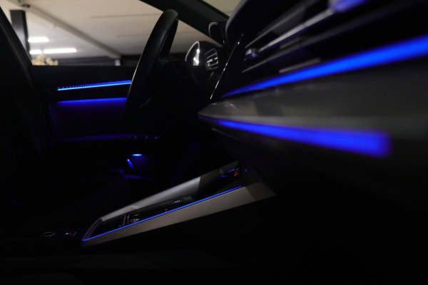 Audi A3 Sportback 30 TFSI Business edition NAP /CARPLAY/ACC/LANEASSIST/REMASSIST/SFEERVER/VOL