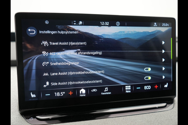 Škoda ENYAQ iV 80 Business Edition Plus 204pk Dealer O.H. | Adaptive Cruise | Head Up | Camera | Alcantara Sportstoelen Memory & Verwarmd | Warmtepomp | Keyless | Blis | Crystal LED | Stuur Verwarmd | Sfeerverlichting | Apple Carplay | Navigatie |