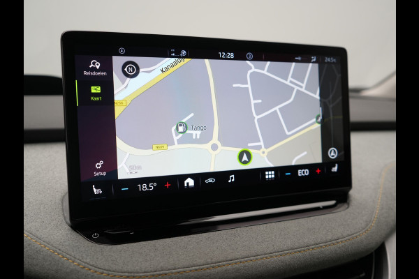 Škoda ENYAQ iV 80 Business Edition Plus 204pk Dealer O.H. | Adaptive Cruise | Head Up | Camera | Alcantara Sportstoelen Memory & Verwarmd | Warmtepomp | Keyless | Blis | Crystal LED | Stuur Verwarmd | Sfeerverlichting | Apple Carplay | Navigatie |