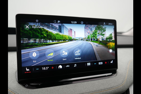 Škoda ENYAQ iV 80 Business Edition Plus 204pk Dealer O.H. | Adaptive Cruise | Head Up | Camera | Alcantara Sportstoelen Memory & Verwarmd | Warmtepomp | Keyless | Blis | Crystal LED | Stuur Verwarmd | Sfeerverlichting | Apple Carplay | Navigatie |