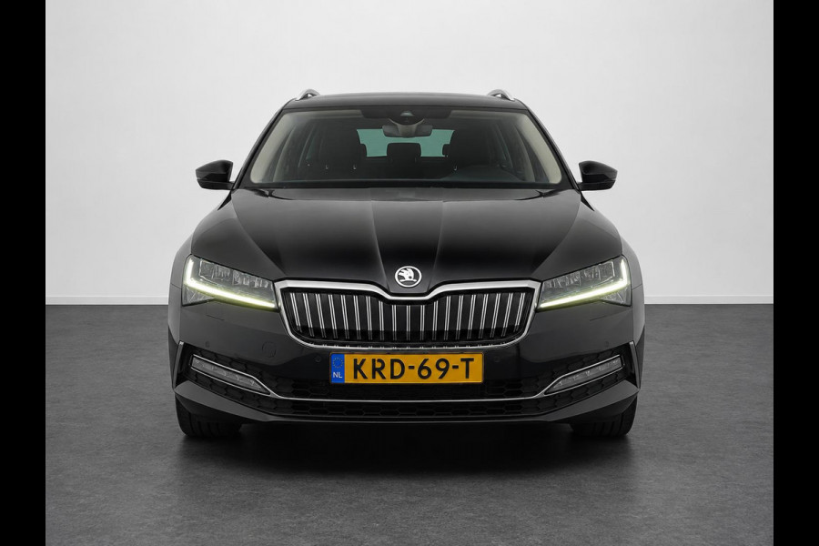 Škoda Superb Combi 1.4 TSI DSG iV Business Edition Plus SoH 92% Trekhaak Camera Navi Carplay DCC Stoelverwarming Verwarmbare Voorruit Cruise Control Full LED PDC VA