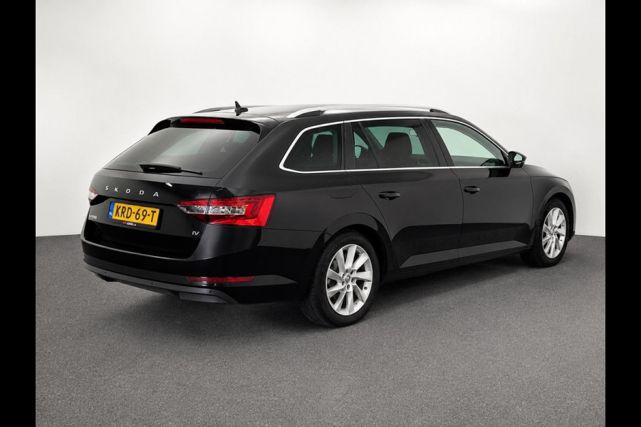 Škoda Superb Combi 1.4 TSI DSG iV Business Edition Plus SoH 92% Trekhaak Camera Navi Carplay DCC Stoelverwarming Verwarmbare Voorruit Cruise Control Full LED PDC VA