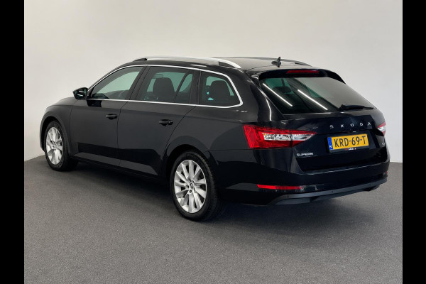 Škoda Superb Combi 1.4 TSI DSG iV Business Edition Plus SoH 92% Trekhaak Camera Navi Carplay DCC Stoelverwarming Verwarmbare Voorruit Cruise Control Full LED PDC VA