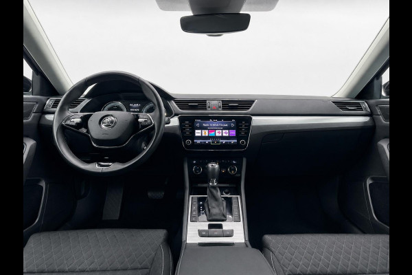 Škoda Superb Combi 1.4 TSI DSG iV Business Edition Plus SoH 92% Trekhaak Camera Navi Carplay DCC Stoelverwarming Verwarmbare Voorruit Cruise Control Full LED PDC VA