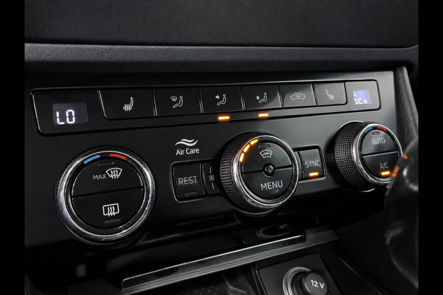 Škoda Superb Combi 1.4 TSI DSG iV Business Edition Plus SoH 92% Trekhaak Camera Navi Carplay DCC Stoelverwarming Verwarmbare Voorruit Cruise Control Full LED PDC VA