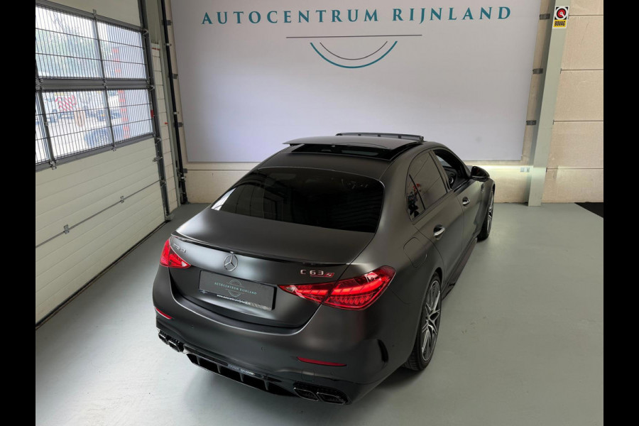 Mercedes-Benz C-Klasse AMG 63 S E Performance, panoramadak, 680PK, Head-up, Burmester, Sfeerverlichting, Track-pace