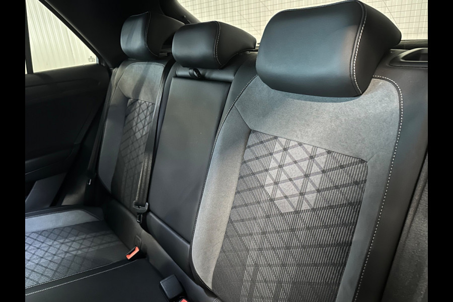 Volkswagen T-Roc 1.5 TSI R-Line Business | CAMERA | IQ DRIVE | 3x R-LINE