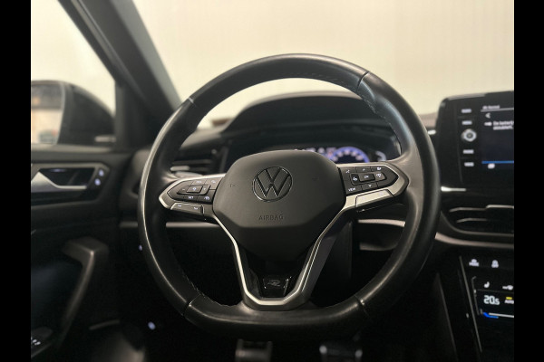 Volkswagen T-Roc 1.5 TSI R-Line Business | CAMERA | IQ DRIVE | 3x R-LINE