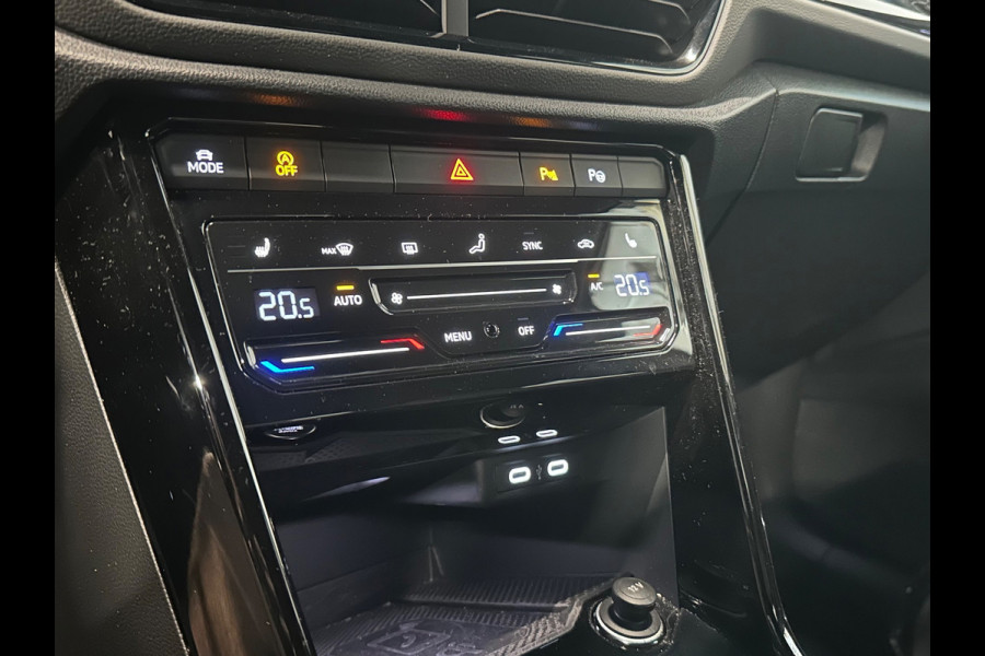 Volkswagen T-Roc 1.5 TSI R-Line Business | CAMERA | IQ DRIVE | 3x R-LINE