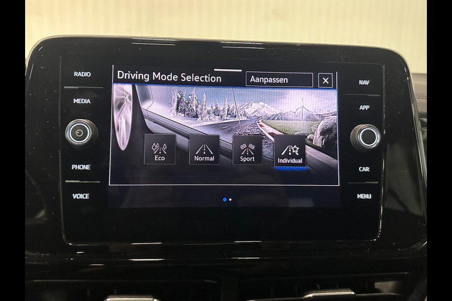 Volkswagen T-Roc 1.5 TSI R-Line Business | CAMERA | IQ DRIVE | 3x R-LINE