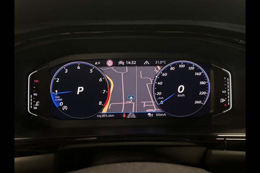 Volkswagen T-Roc 1.5 TSI R-Line Business | CAMERA | IQ DRIVE | 3x R-LINE