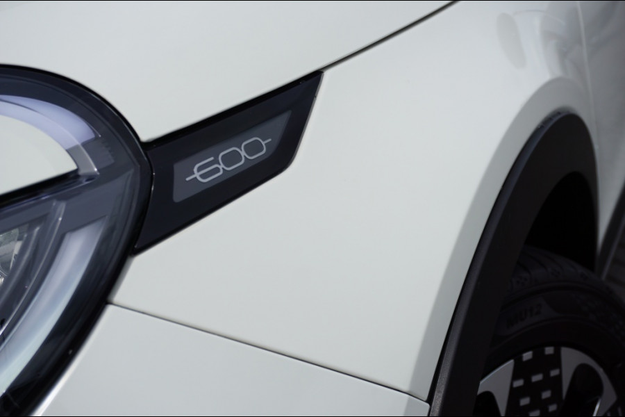 Fiat 600 Hybrid La Prima Automaat LEDER | CLIMA | MASSAGE | MEEST LUXE!
