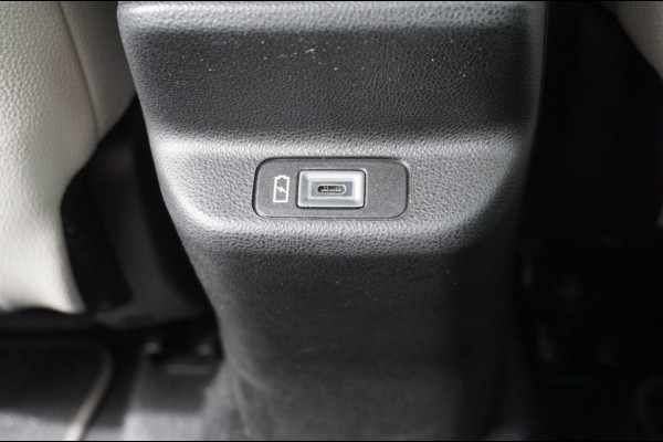 Fiat 600 Hybrid La Prima Automaat LEDER | CLIMA | MASSAGE | MEEST LUXE!