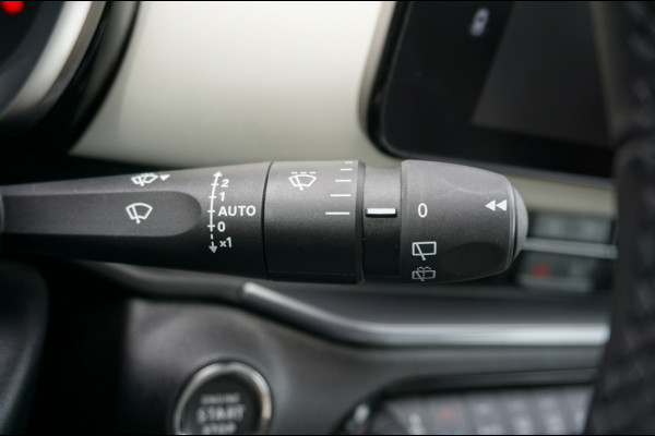 Fiat 600 Hybrid La Prima Automaat LEDER | CLIMA | MASSAGE | MEEST LUXE!