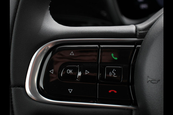 Fiat 500E Berline 42 kWh Automaat Climate control Cruise control Achteruitrijcamera Led Navigatie Apple Carplay/ Android Auto Lichtmetalen velgen Stoelverwarming