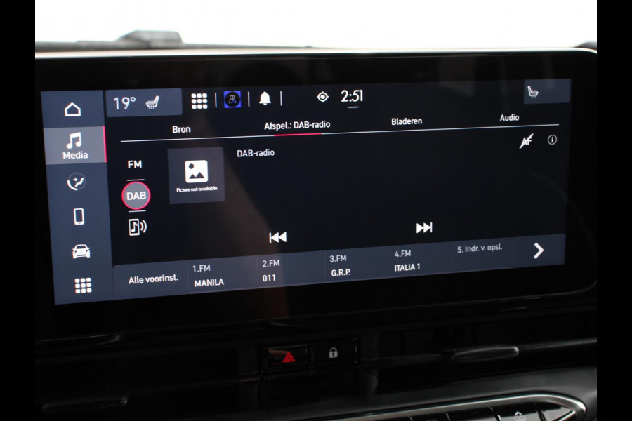 Fiat 500E Berline 42 kWh Automaat Climate control Cruise control Achteruitrijcamera Led Navigatie Apple Carplay/ Android Auto Lichtmetalen velgen Stoelverwarming