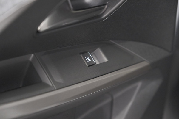 Peugeot 3008 1.2 Hybrid 136 GT | Elektrische Kofferklep | Camera | Adaptieve Cruise Control | Apple CarPlay