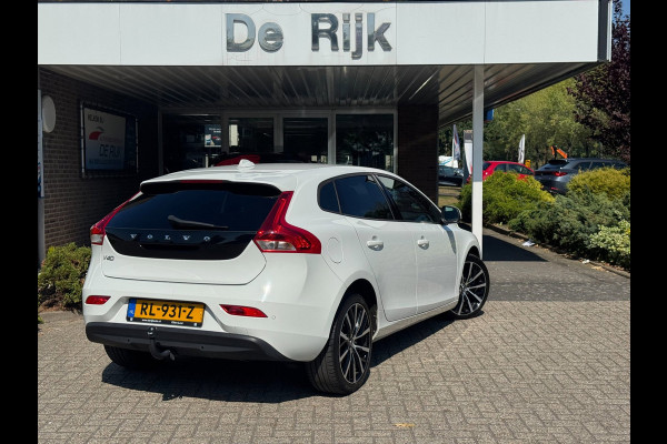 Volvo V40 1.5 T2 Nordic+ | Carplay/Android, Cruise, Stoelverw., Leder, Clima, Trekhaak | |