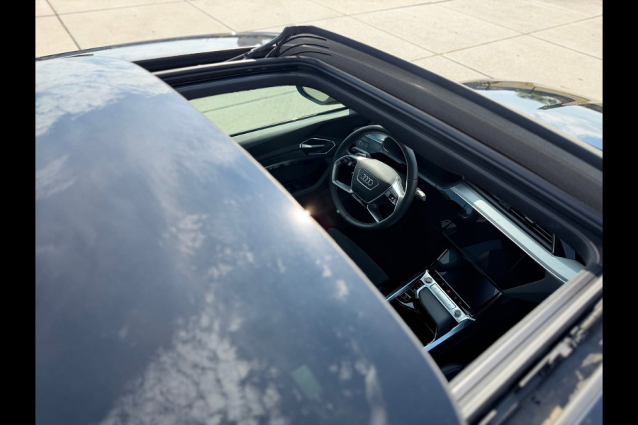 Audi e-tron Sportback 50 quattro S-Line edition (NL-auto, Panorama, StoelV, Carplay, Camera, PDC, Etc)