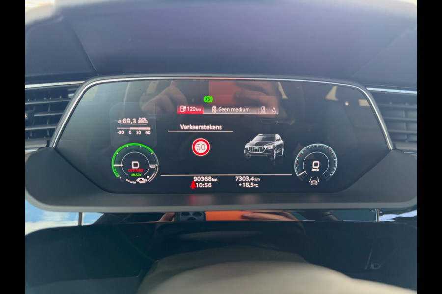 Audi e-tron Sportback 50 quattro S-Line edition (NL-auto, Panorama, StoelV, Carplay, Camera, PDC, Etc)