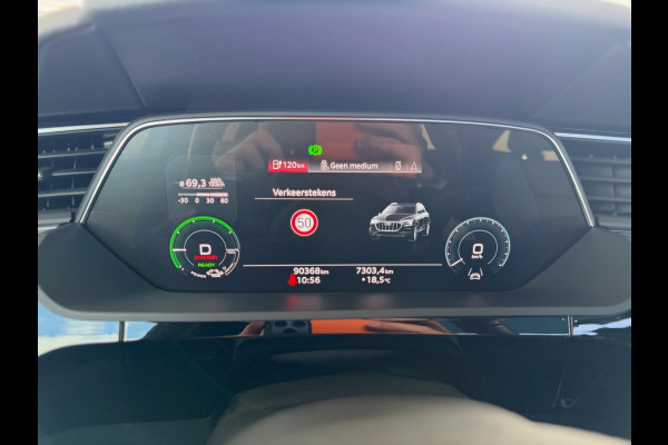Audi e-tron Sportback 50 quattro S-Line edition (NL-auto, Panorama, StoelV, Carplay, Camera, PDC, Etc)