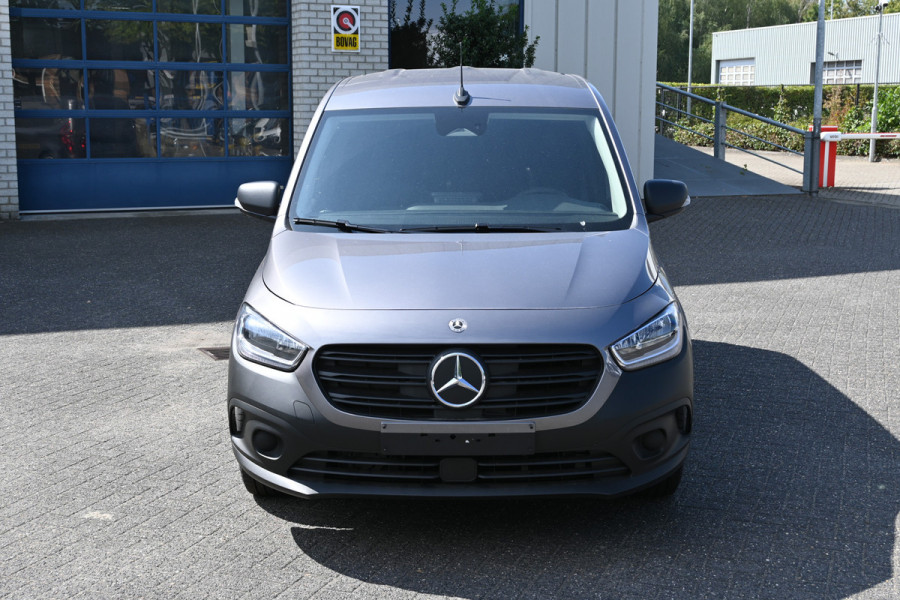 Mercedes-Benz eCitan 112 L2 51 kWh Snellader AC laden 22kW/DC laden 75kW, Zitcomfort pakket, Etc.