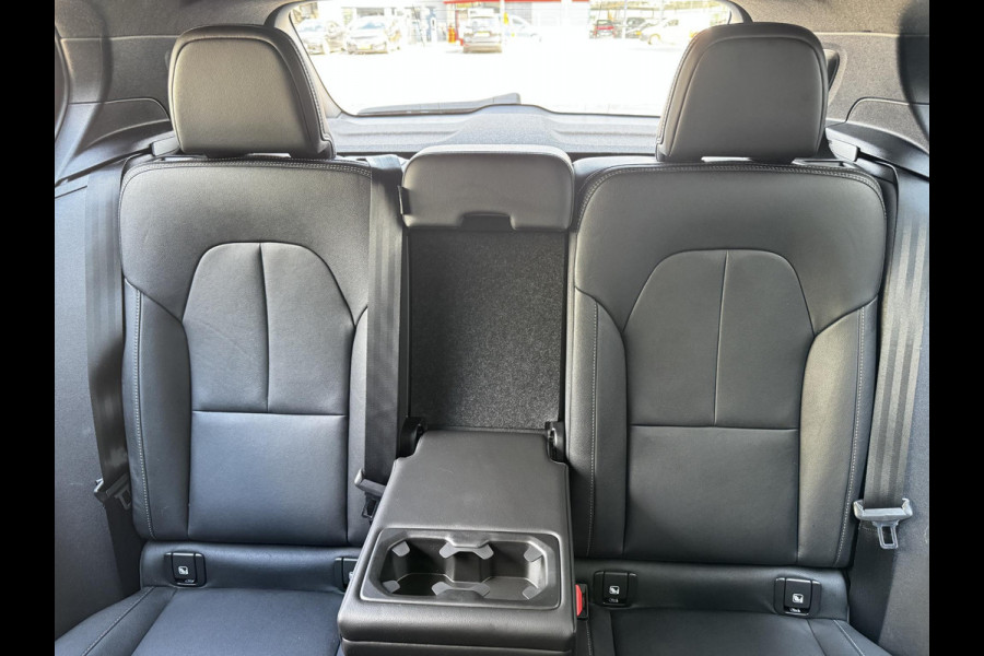 Volvo XC40 Recharge P8 AWD R-Design | Leder | Trekhaak wegklapbaar | Blis | Warmtepomp | 360 Cam |