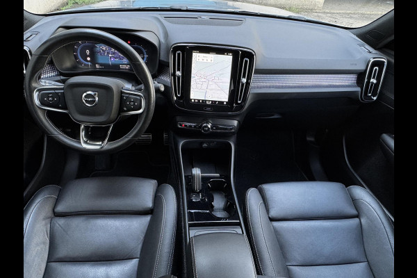 Volvo XC40 Recharge P8 AWD R-Design | Leder | Trekhaak wegklapbaar | Blis | Warmtepomp | 360 Cam |