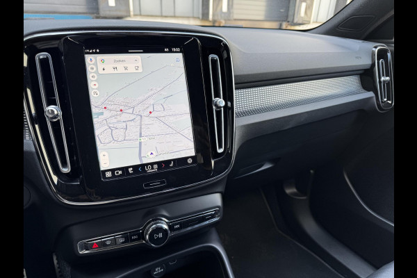 Volvo XC40 Recharge P8 AWD R-Design | Leder | Trekhaak wegklapbaar | Blis | Warmtepomp | 360 Cam |