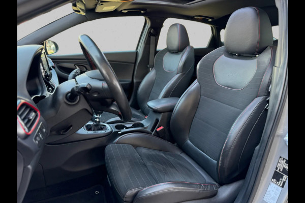 Hyundai i30 Fastback 2.0 T-GDI N2 (Perfect ondH, Panorama, Trekhaak, Camera, Lane Ass, StoelV, StuurVerw, Electrische Stoel, Etc)
