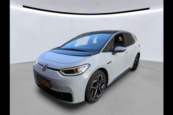 Volkswagen ID.3 First Plus 58 kWh 204pk | Camera | Stoelverwarming | Acc | IQ Light
